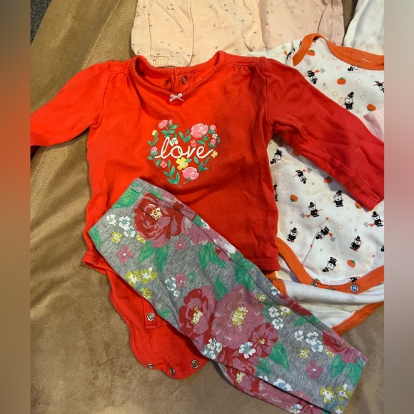 Girls mixed lot- size 12months - Picture 2 of 10